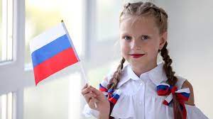 Патриотическое воспитание в современных школах России: Роль, методы и вызовы